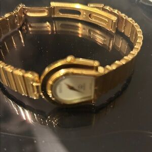 Gucci Gold Women's Watch